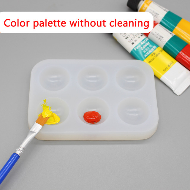 Silicone color palette that does not need to be cleaned has a very